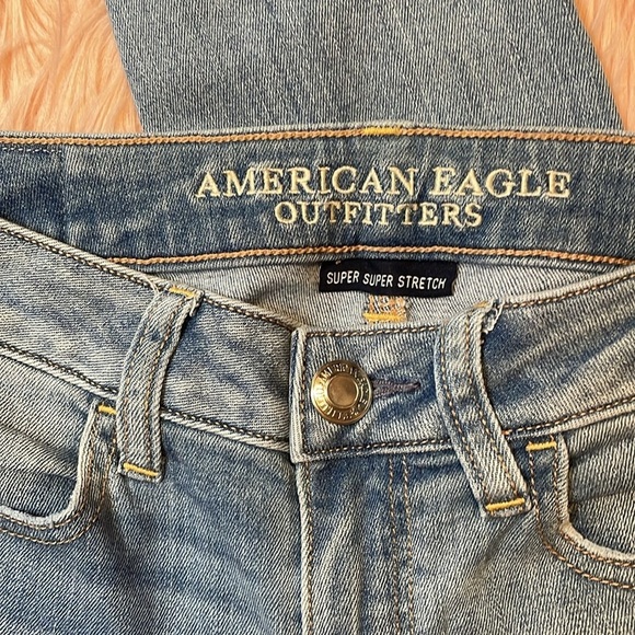 American Eagle Super Stretch Light‎ Wash Jegging Size 2 - Picture 4 of 7